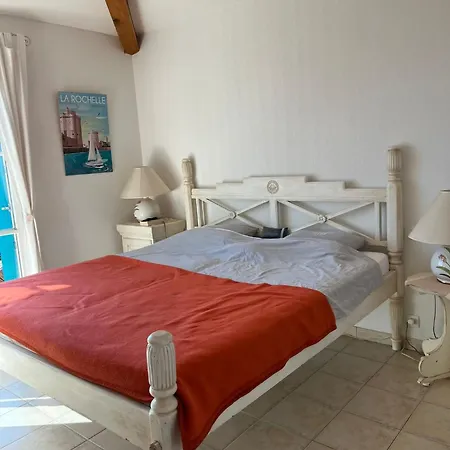 Сasa de vacaciones Au Calme Avec Piscine Roquebrune-sur-Argens